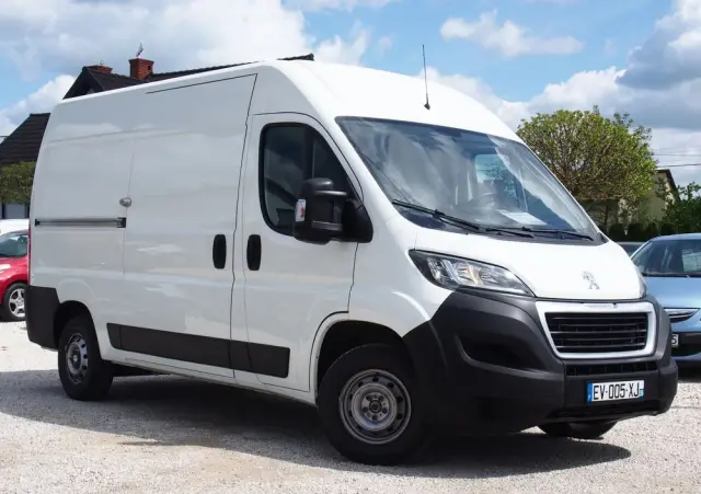 PEUGEOT Boxer 